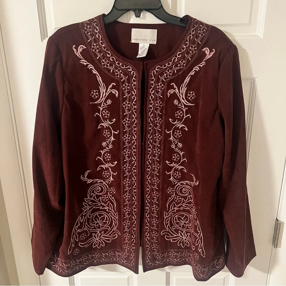 Susan Graver Style embroidered tunic style jacket hook/eye closure  burgundy 1X
